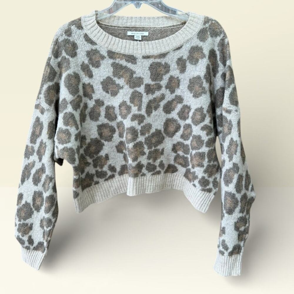 American Eagle Womens Size Medium Cheetah Sweater Soft Stretch Boxy Fit